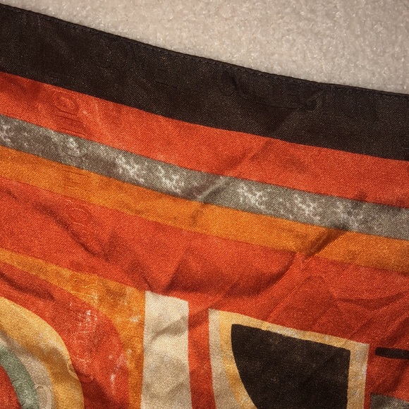 Coveri collection 100%silk scarf top - Picture 7 of 7